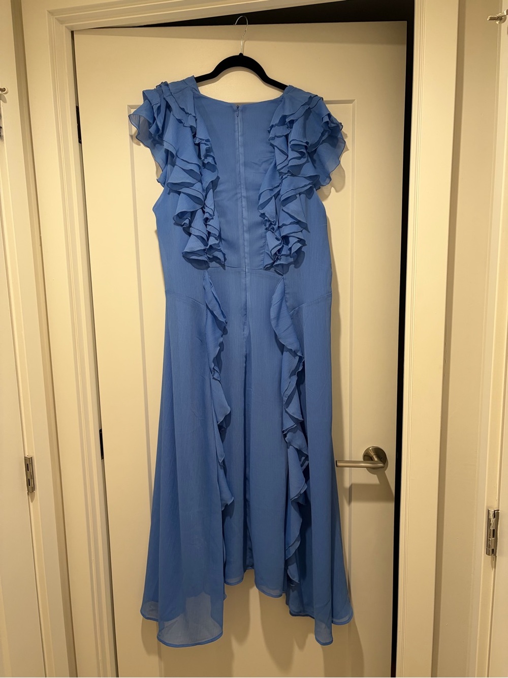 Flounced Chiffon Dress - Picture 2 of 4